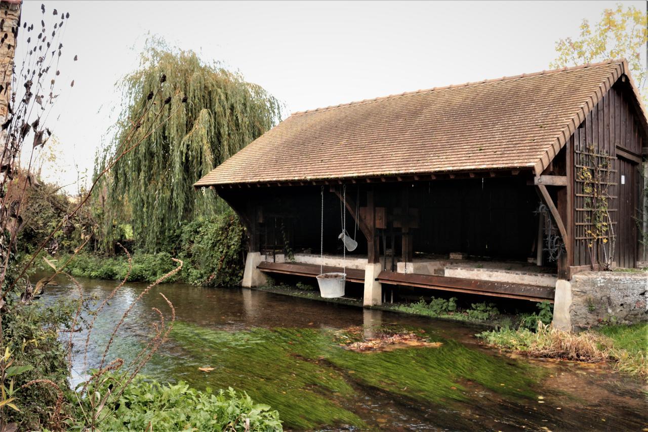 Auberge A L'Oree Du Bois ルーヴィエ エクステリア 写真